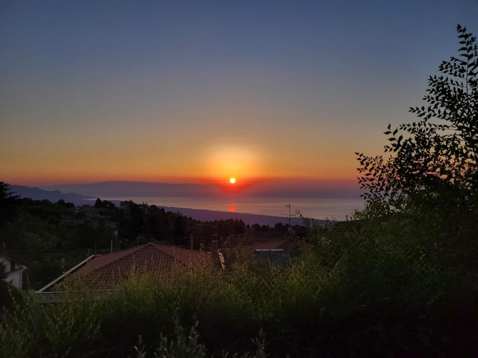 Etna Sunshine Rent Rooms Puntalazzo Exterior foto
